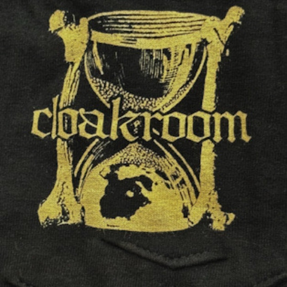 L Cloakroom Earth is full stoner band shirt
